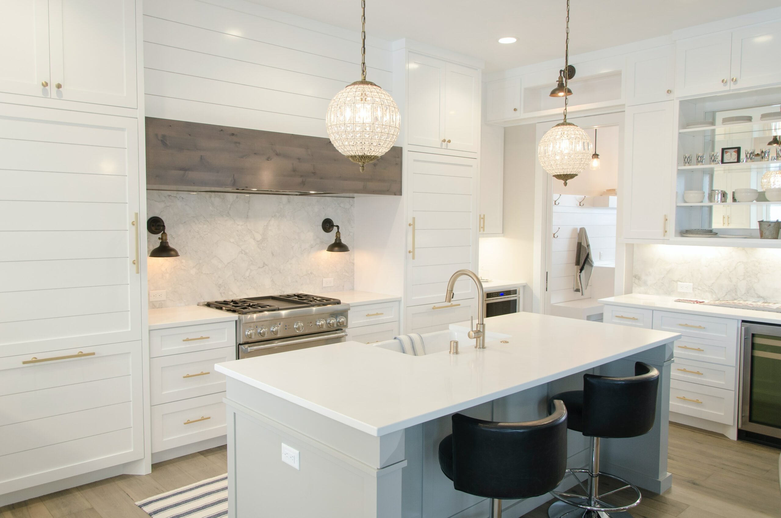 Contemporary kitchen with pendant lighting